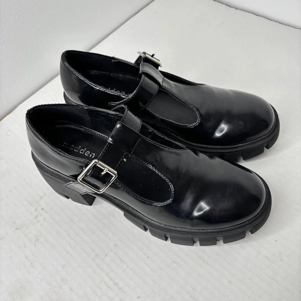 Madden Girl Maddie T-Strappy Platform Shoes MaryJanes Size 5.5 Chunky Round Toe